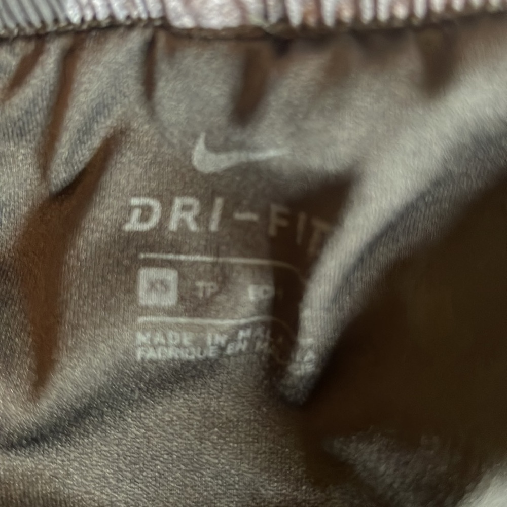 Nike - Picture 3 of 3